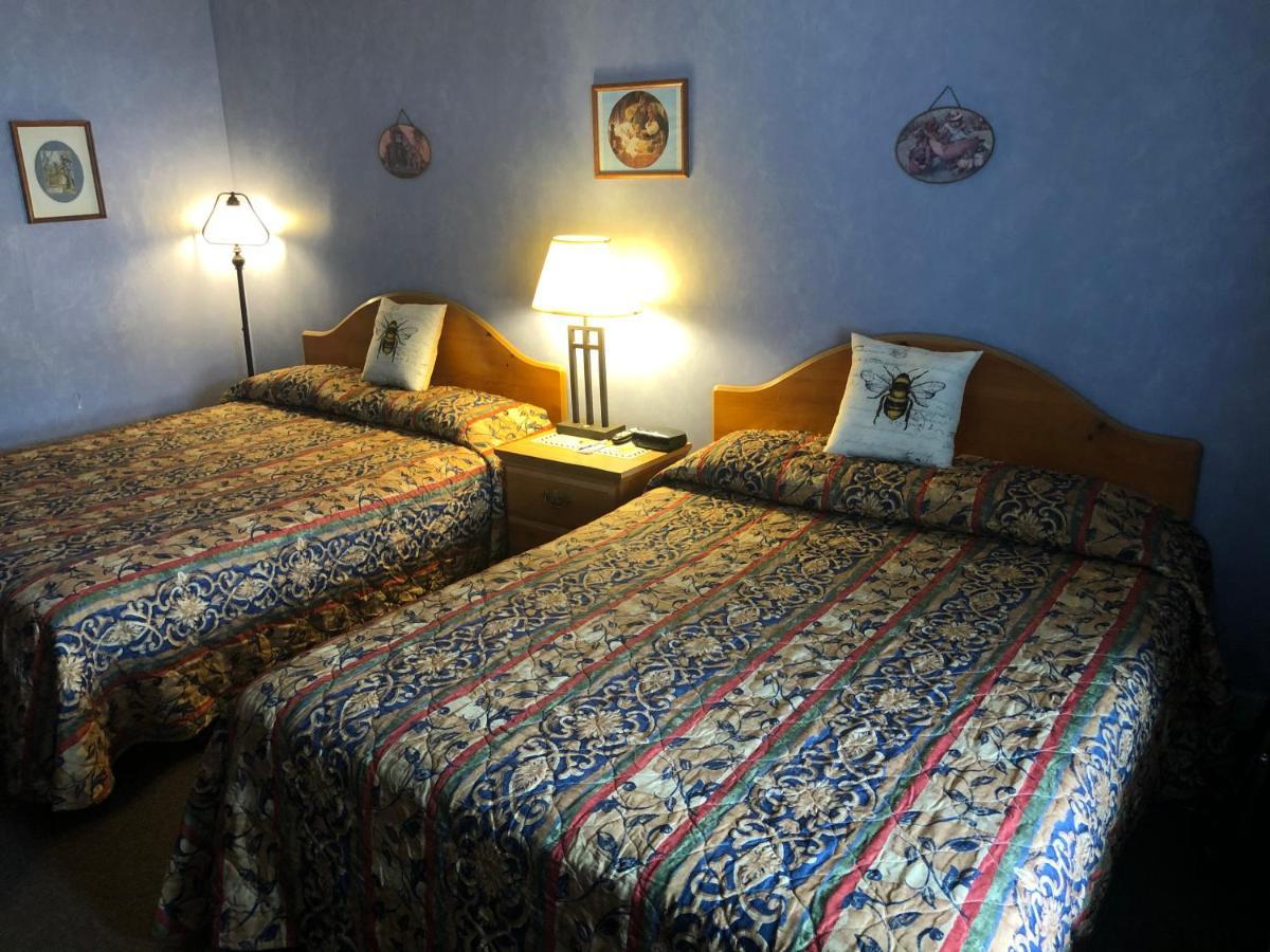 Wells River Motel Екстериор снимка